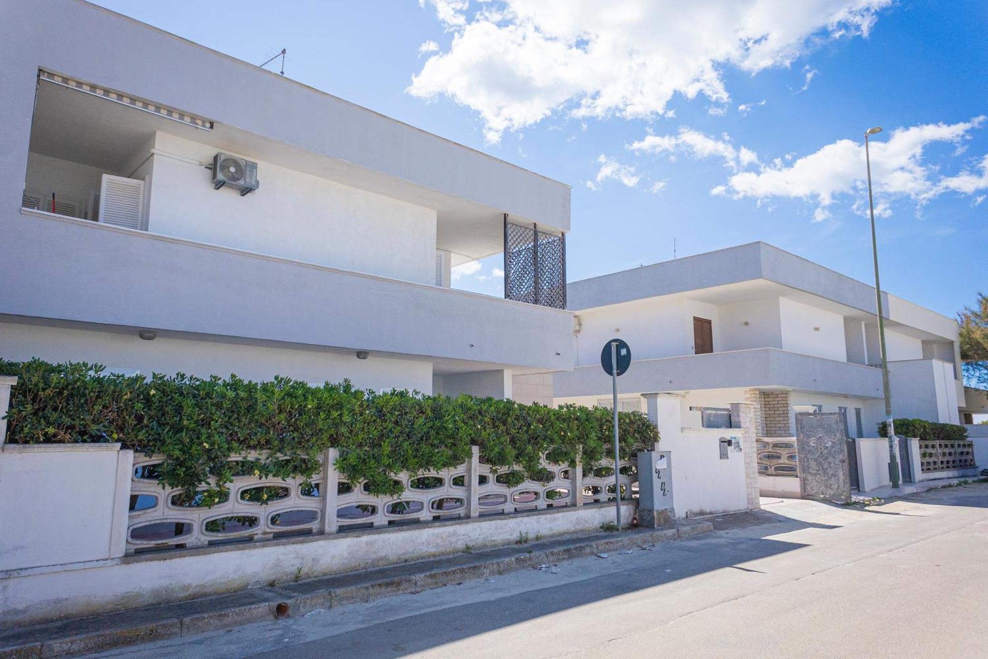 Torre Lapillo Apartment Sea View - Happy Rentals Porto Cesareo Exterior foto